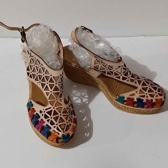 Heel shoes made in Mexico - Picture 1 of 4